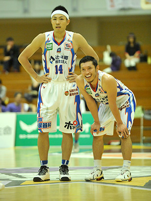 （左）高橋 憲一選手（右）石谷　聡選手