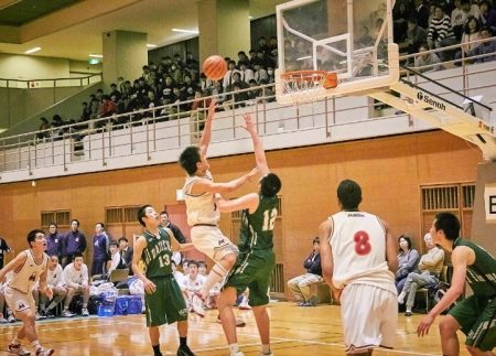 高校バスケ 未来のプロを目指す若きプレーヤーたちに注目 Kazu Cup 16 バスケットボールスピリッツ