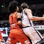 三遠 #1 ジョシュ・チルドレス 右 栃木 #22 ライアン・ロシター