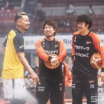 栃木 #9遠藤祐亮、三遠 #6 長谷川智伸、#73 田渡修人